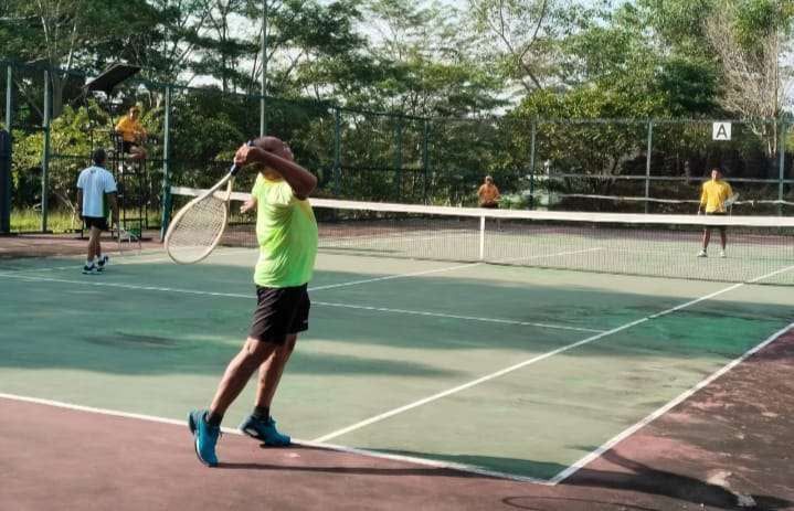 Lapangan Kayu Ara
